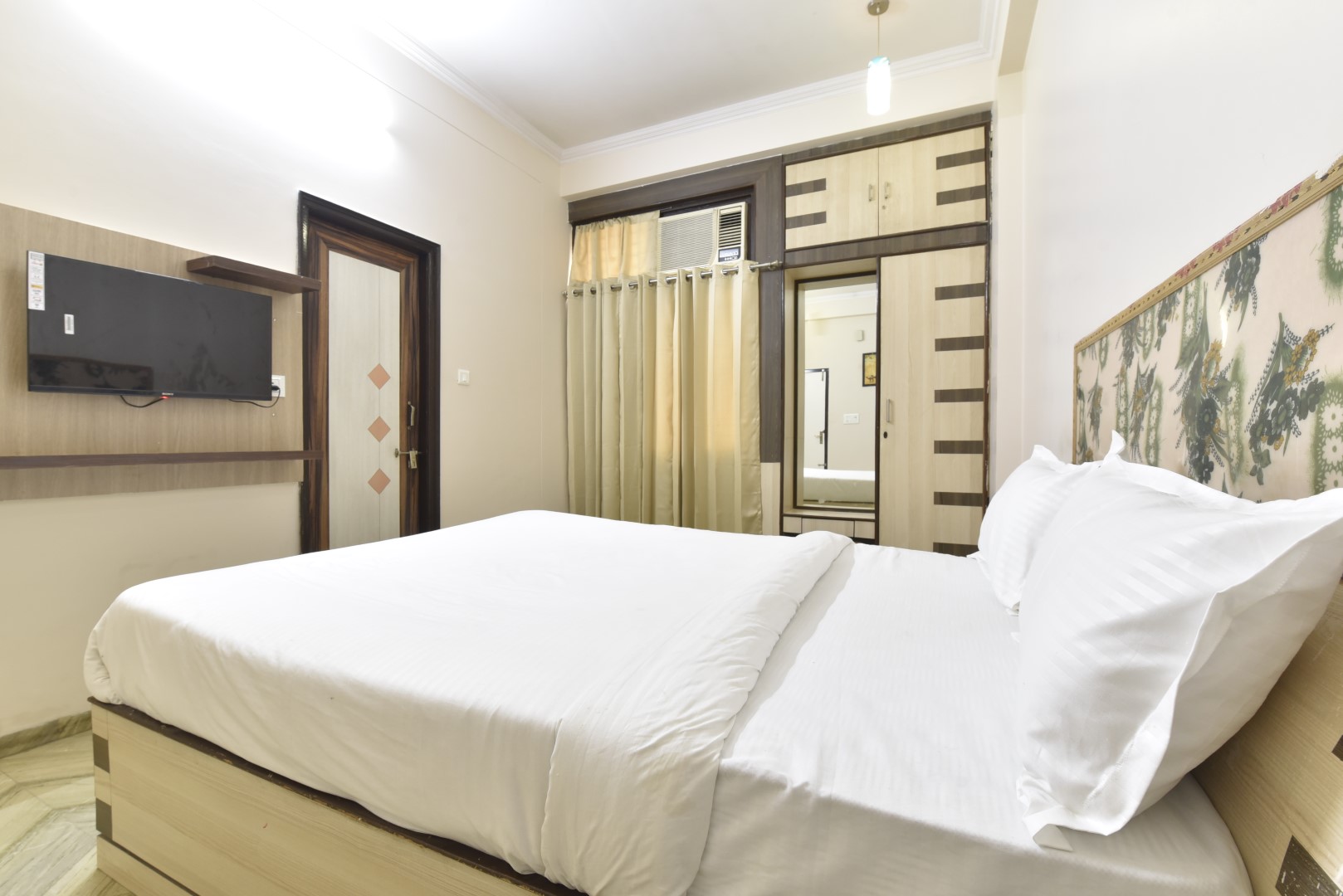 Family Room Hotel The Grand Kailash